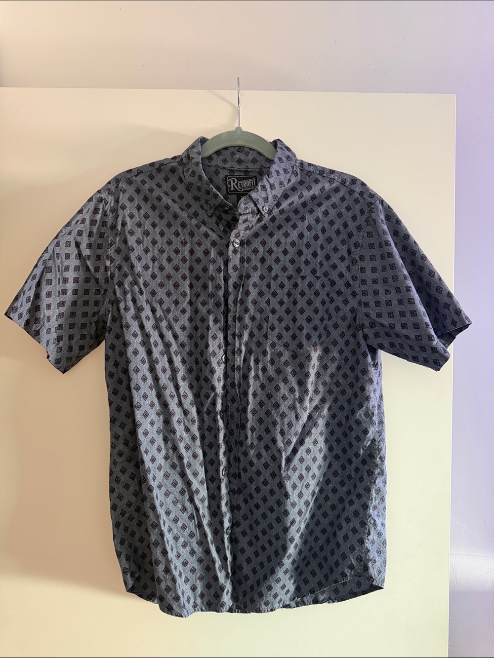 Retrofit Men's Short-Sleeve Button-Down Shirt in Navy Pattern